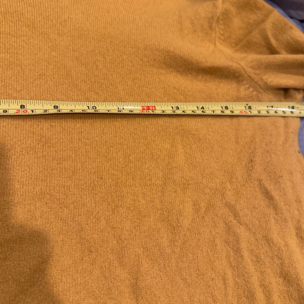 Everlane Mustard Cashmere Sweater - Picture 5 of 5
